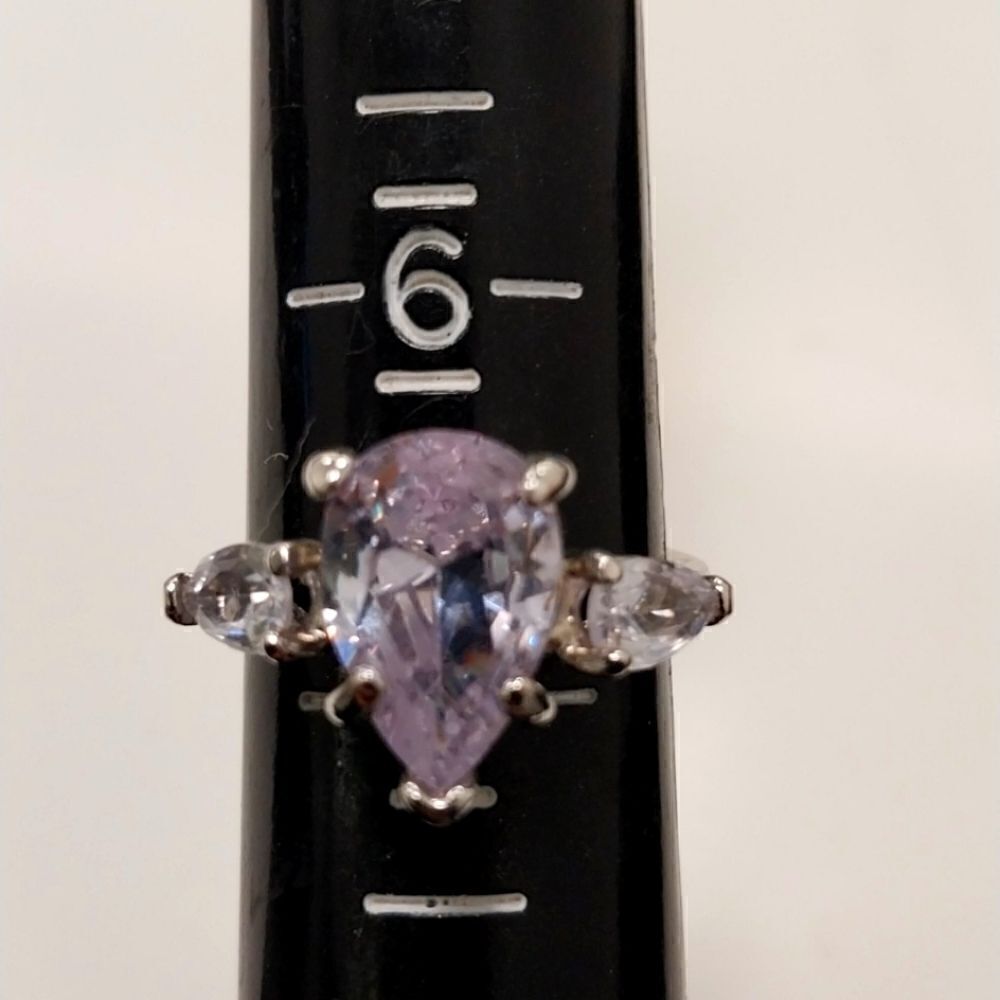 Pear Stone ating with Side Baguettes...NEW